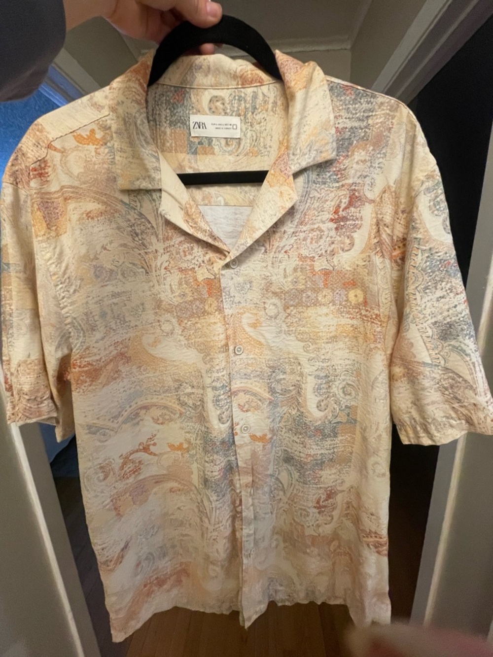 Zara Short-Sleeve Button-Down Shirt in Cream with Tan and Blue Paisley Print